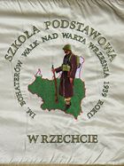 Rys. Sztandar szkoły
