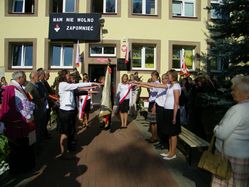 Rys. Ślubowanie uczniów