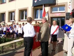 Symboliczne wbijanie gwoździa
