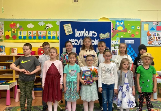 Szkolny konkurs recytatorski pt: „Wiersze znane i lubiane” - 27.05.2022r.