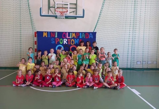 Miniolimpiada sportowa dzieci z oddziałów przedszkolnych - 1.06.2022r.