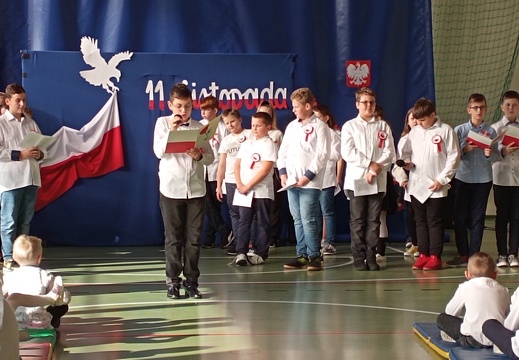 akademia 11 listopada 01