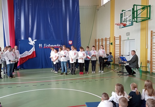 akademia 11 listopada 13