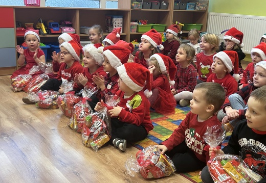  Mikołajki w oddziałach przedszkolnych.